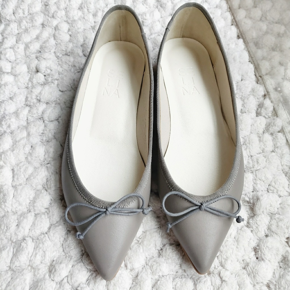 Soft leather grey pointy toe flat with bow